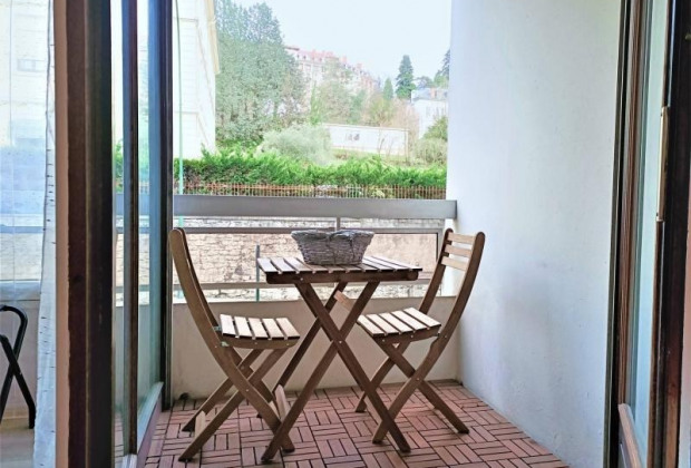 Appartement à Aix-les-bains. Location de vacances pour 2 ...