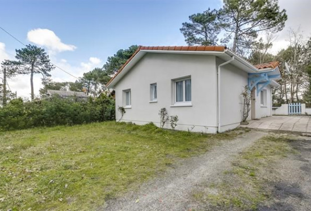 Maison à Biscarrosse. Location de vacances pour 9 personnes Maison à Biscarrosse. Location de vacances pour 9 personnes