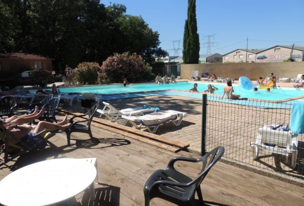 Mobil Home A Avignon Location De Vacances Pour 6 Personnes Vaucluse Annonce 1054371