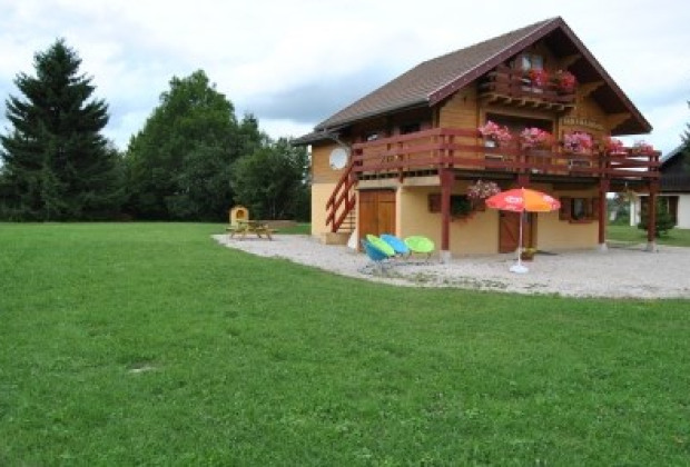 location chalet jura grande capacite