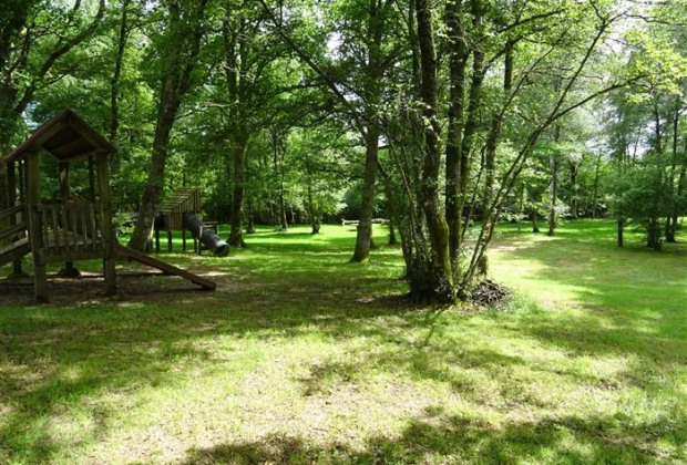Les Mésanges à Montsauche Les Settons Camping 3 étoiles
