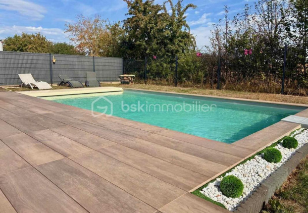 Maison 6 pièces 153 m² · à Rodemack · 153 m² · 590 000 €