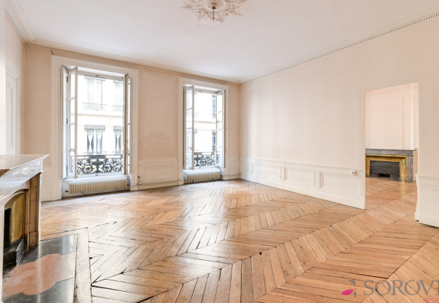 Appartement 4 pièces 141 m² · à Cordeliers-Célestins-Bourse, Lyon 2ème · 141 m² · 590 000 €