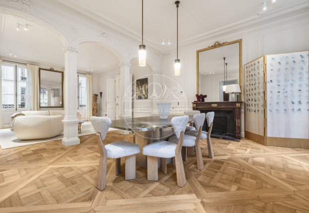 Appartement 5 pièces 150 m² · à Paris 6ème · 150,4 m² · 3 000 000 €