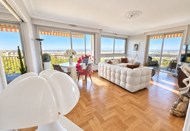 Appartement 6 pièces 125 m² · à Sainte-Foy-lès-Lyon · 125 m² · 695 000 €