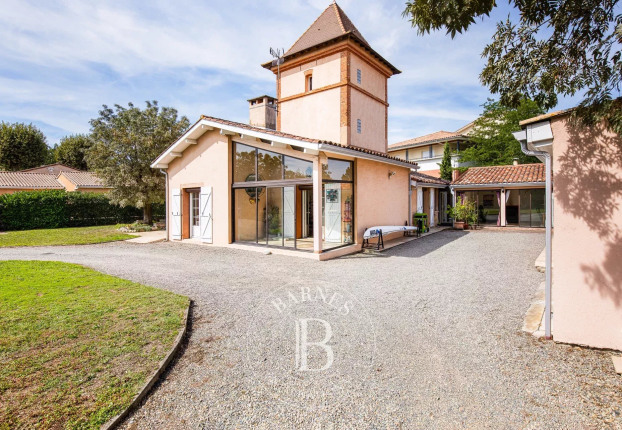 Maison 7 pièces 207 m² · à Périphérique, Cugnaux · 207 m² · 745 000 €
