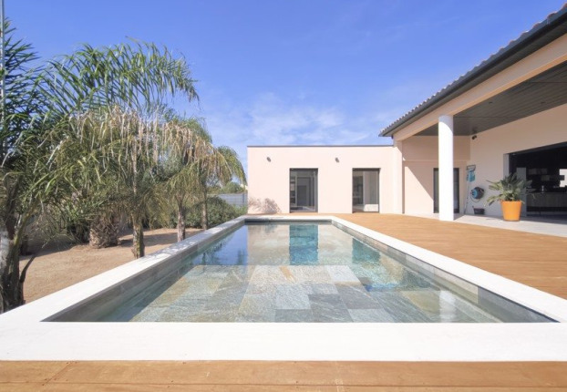 Maison 8 pièces 236 m² · à Aigues-Mortes · 236 m² · 1 250 000 €