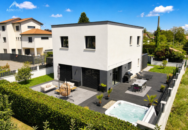 Maison 5 pièces 133 m² · à Saint-Genis-Pouilly · 133 m² · 795 000 €