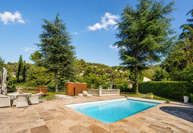 Maison 6 pièces 160 m² · à Aix-en-Provence · 160 m² · 820 000 €