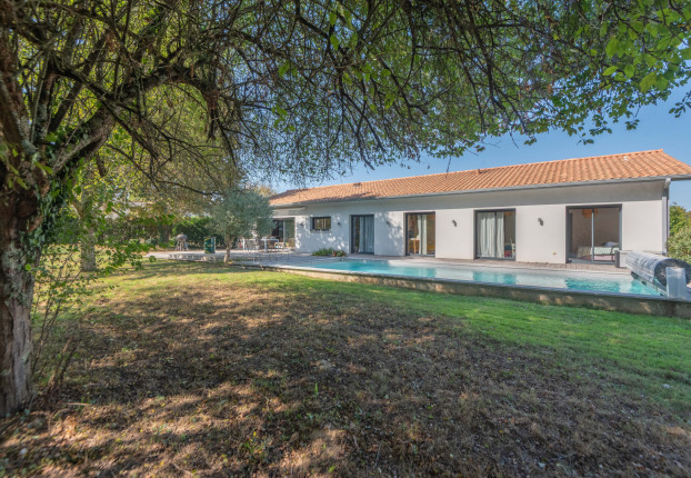 Maison 5 pièces 173 m² · à Quinsac · 173 m² · 560 000 €