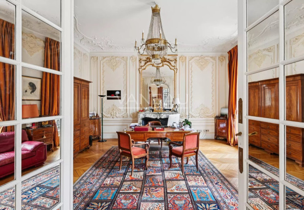 Appartement 18 pièces 453 m² · à Chaillot, Paris 16ème · 452,6 m² · 7 800 000 €