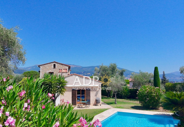 Maison 5 pièces 160 m² · à Grasse · 160 m² · 1 390 000 €