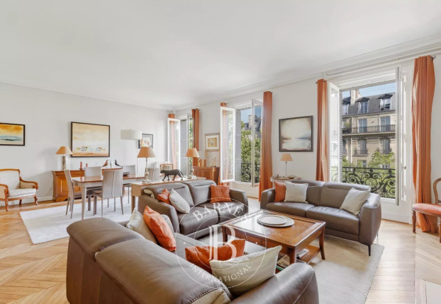 Appartement 6 pièces 217 m² · à Hoche-Friedland, Paris 8ème · 216,7 m² · 2 760 000 €