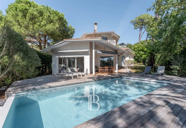 Maison 5 pièces 160 m² · à Pyla sur Mer · 160 m² · 1 990 000 €