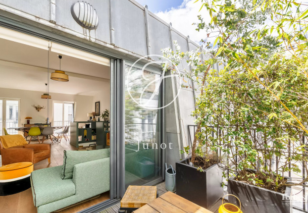 Appartement 4 pièces 77 m² · à Legendre-Lévis, Paris 17ème · 76,6 m² · 1 050 000 €