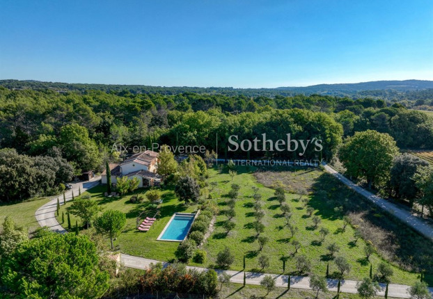 Maison 8 pièces 201 m² · à Aix-en-Provence · 201 m² · 1 195 000 €