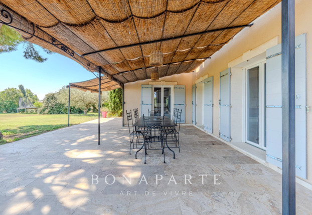 Maison 7 pièces 204 m² · à Saint-Rémy-de-Provence · 204 m² · 820 000 €