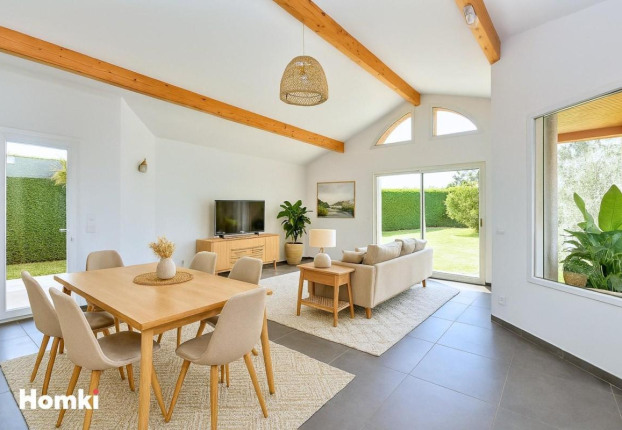 Maison 5 pièces 163 m² · à Villeneuve · 163 m² · 498 000 €