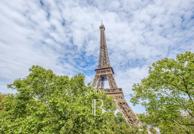 Appartement 5 pièces 137 m² · à Gros Caillou, Paris 7ème · 136,6 m² · 2 860 000 €