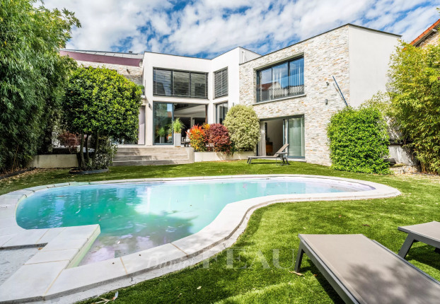 Maison 8 pièces 293 m² · à Colombes · 293 m² · 1 995 000 €