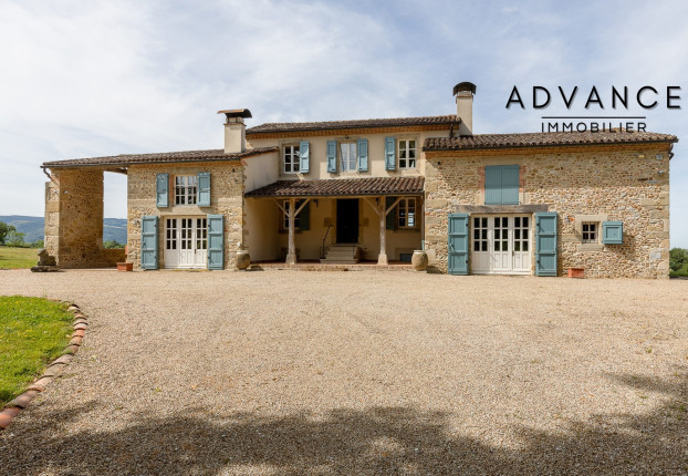 Maison 8 pièces 246 m² · à Viviers-lès-Montagnes · 246 m² · 788 500 €