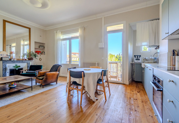 Appartement 4 pièces 90 m² · à Hôtel de Ville-Quinconce-Saint Seurin-Fondaudège, Bordeaux · 90 m² · 546 000 €