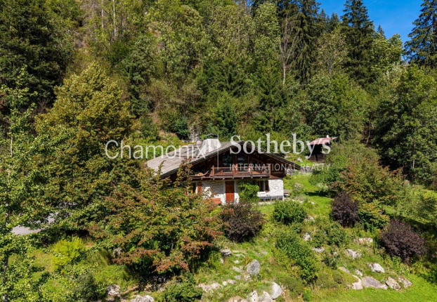 Maison 12 pièces 356 m² · à Chamonix-Mont-Blanc · 356 m² · 2 250 000 €