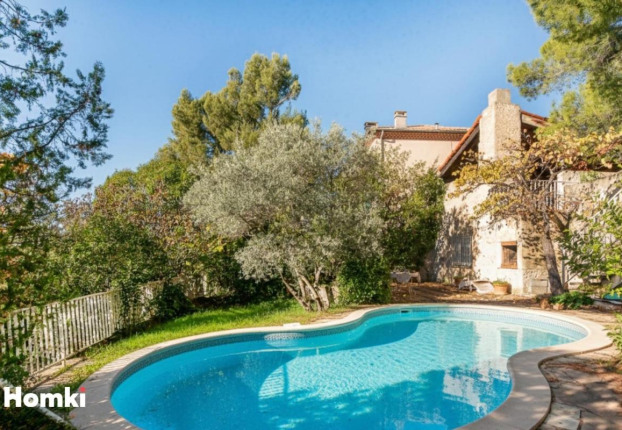 Maison 6 pièces 183 m² · à Aix-en-Provence · 183 m² · 990 000 €
