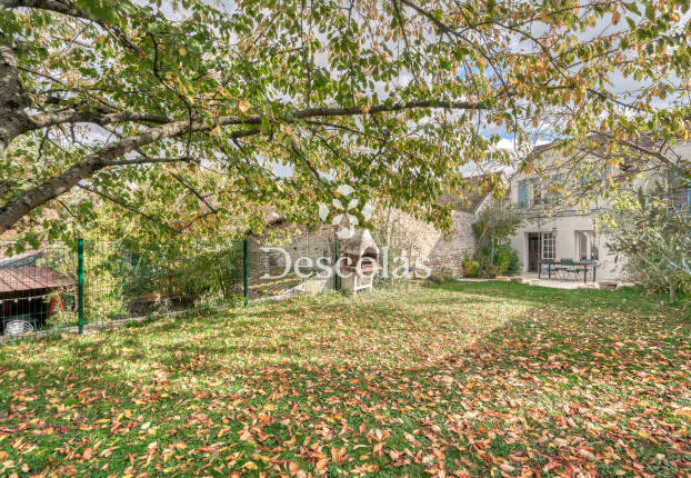 Maison 7 pièces 160 m² · à Mareil-Marly · 160 m² · 840 000 €