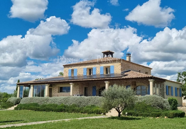 Maison 12 pièces 280 m² · à Uzès · 280 m² · 1 900 000 €