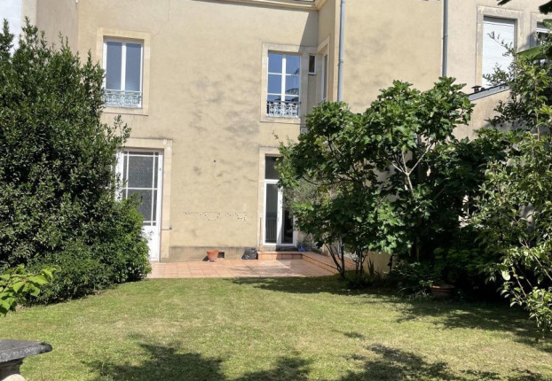 Maison 10 pièces 260 m² · à Le Mans · 260 m² · 699 999 €