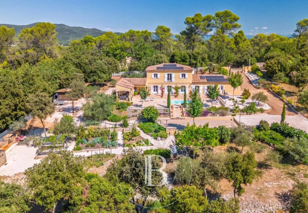 Maison 7 pièces 220 m² · à Besse-sur-Issole · 220 m² · 1 250 000 €