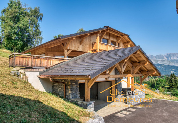 Maison 8 pièces 235 m² · à Combloux · 235 m² · 2 450 000 €
