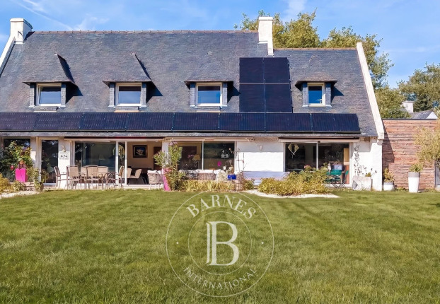 Maison 8 pièces 226 m² · à Ploemel · 226 m² · 997 500 €
