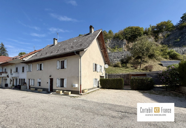 Maison 7 pièces 121 m² · à Cruseilles · 121 m² · 650 000 €