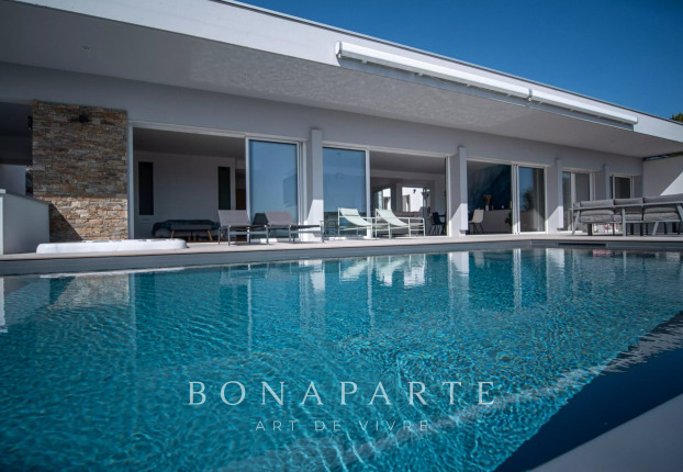 Maison 8 pièces 231 m² · à Pau · 231 m² · 1 250 000 €