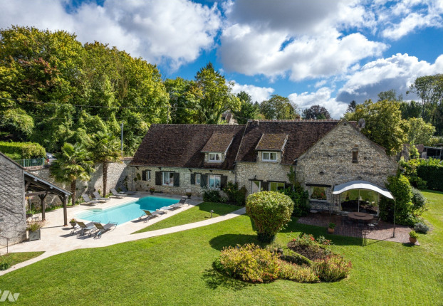 Maison 10 pièces 335 m² · à Paley · 335 m² · 988 000 €