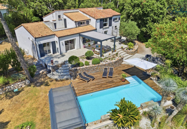 Maison 8 pièces 270 m² · à Saint-Clément-de-Rivière · 270 m² · 998 000 €
