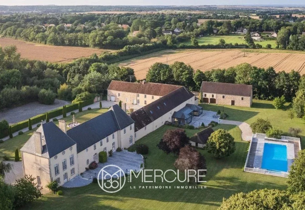 Maison 28 pièces 1400 m² · à Falaise · 1 400 m² · 2 948 500 €