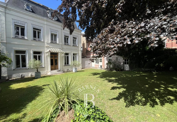 Maison 7 pièces 240 m² · à Douai · 240 m² · 510 000 €