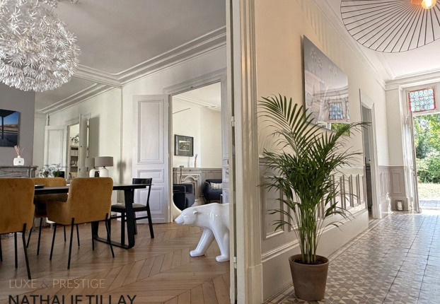 Maison 7 pièces 270 m² · à Martroi-Cathédrale, Orléans · 270 m² · 805 000 €