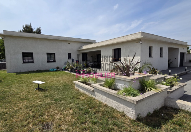 Maison 7 pièces 180 m² · à Caumont-sur-Durance · 180 m² · 547 000 €