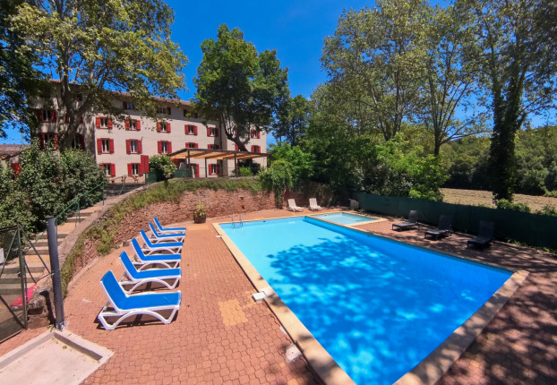 Maison 50 pièces 1500 m² · à Gissac · 1 500 m² · 1 190 000 €