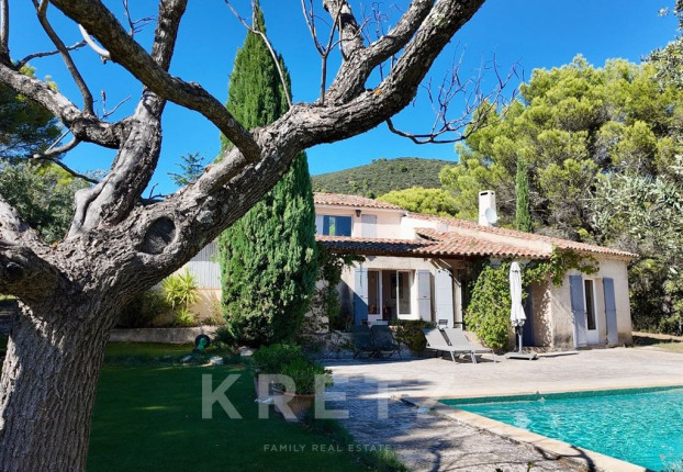 Maison 7 pièces 170 m² · à Lourmarin · 170 m² · 1 250 000 €