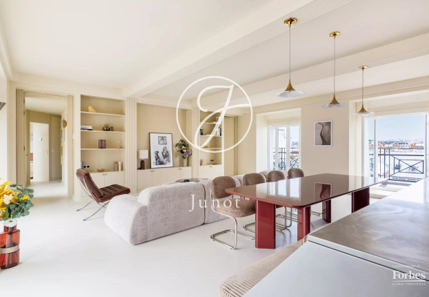 Appartement 5 pièces 155 m² · à Elysées-Madeleine, Paris 8ème · 155,4 m² · 3 700 000 €