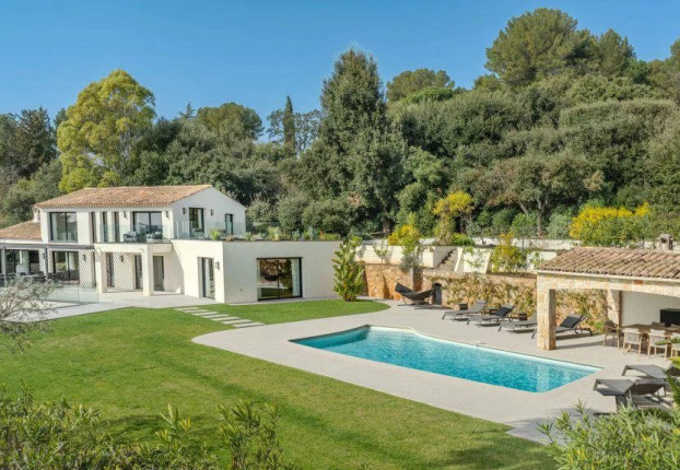 Maison 9 pièces 364 m² · à Valbonne · 364 m² · 3 800 000 €