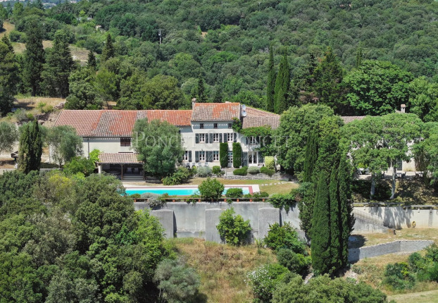 Maison 20 pièces 800 m² · à Carcassonne · 800 m² · 1 490 000 €