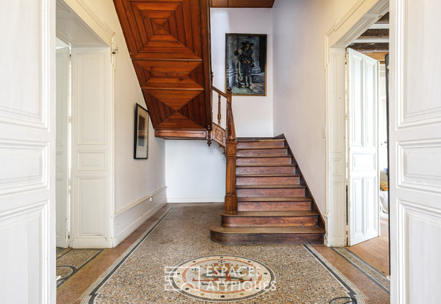 Maison 16 pièces 646 m² · à Loudun · 646 m² · 740 000 €