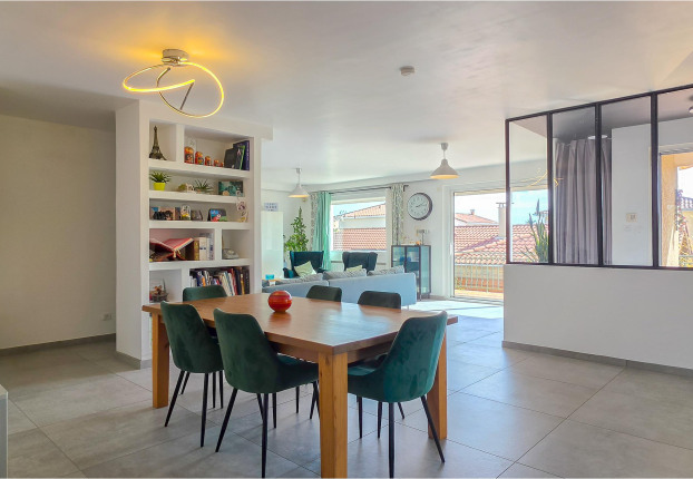 Maison 12 pièces 245 m² · à Meyzieu · 245 m² · 690 000 €