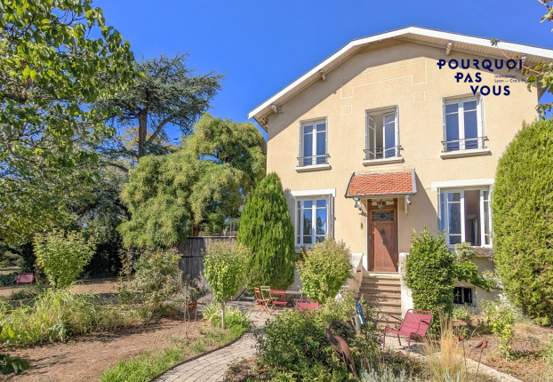 Maison 7 pièces 200 m² · à Caluire-Et-Cuire · 200 m² · 850 000 €